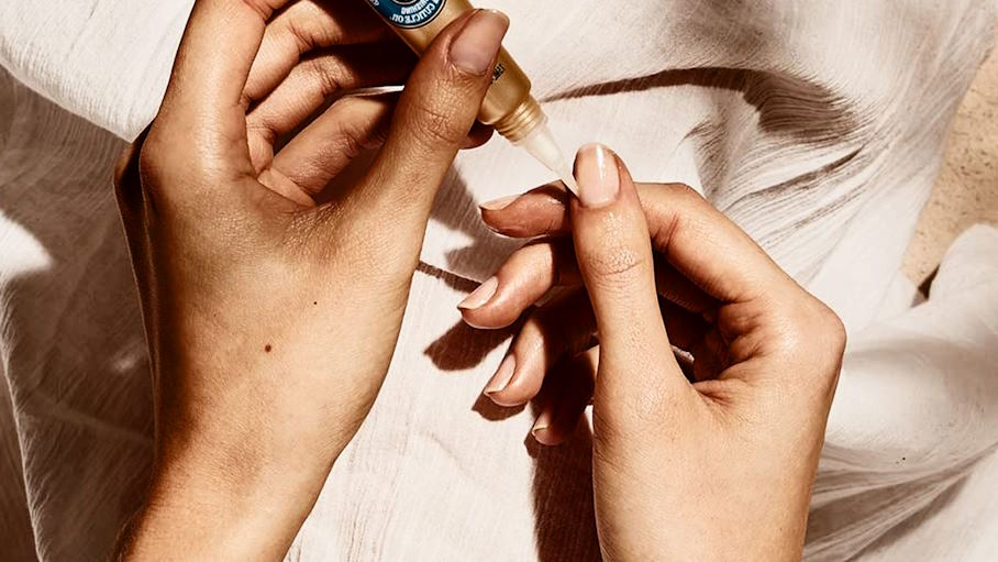 keeping nails clean